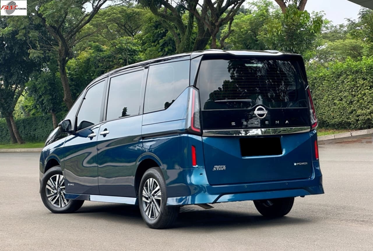 11 NISSAN SERENA HWS E-POWER 2025 1.4 TWO TONE AT KM.2RB BIRU F 1839 FCB