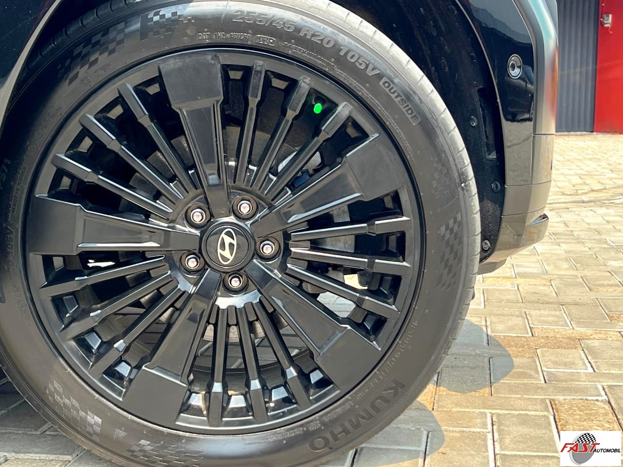 14 HYUNDAI SANTA FE HYBRID CALLIGRAPHY 2024 KM.21RB HITAM B 1985 WCS