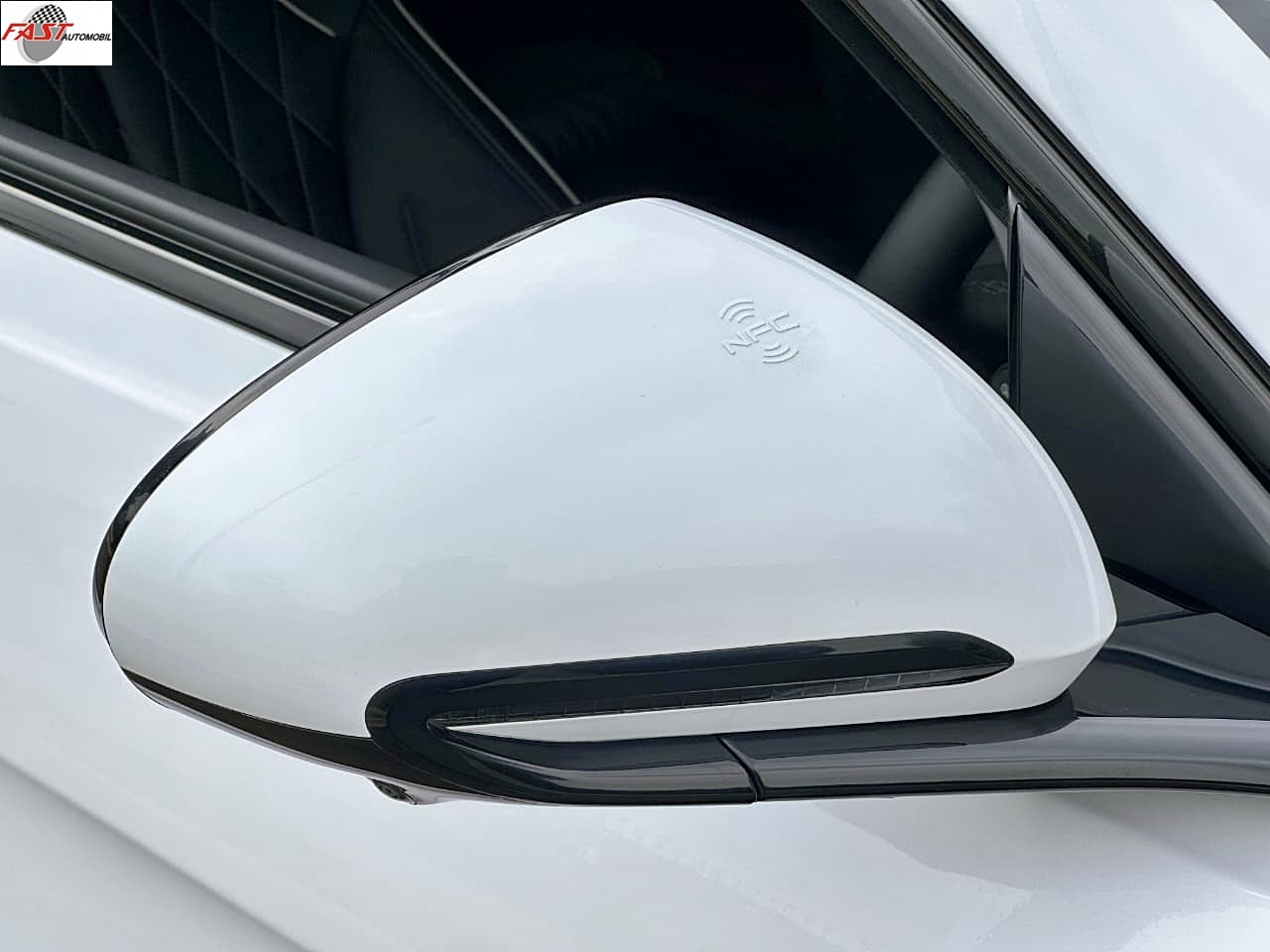 16 BYD Seal Performance 2024 putih F 18 YY