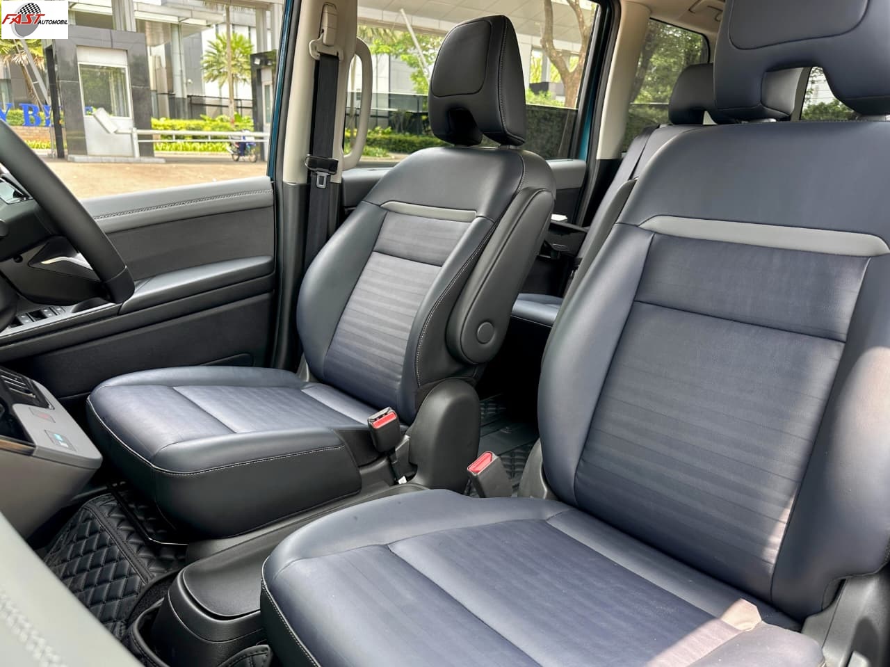 16 NISSAN SERENA HWS E-POWER 2025 1.4 TWO TONE AT KM.2RB BIRU F 1839 FCB