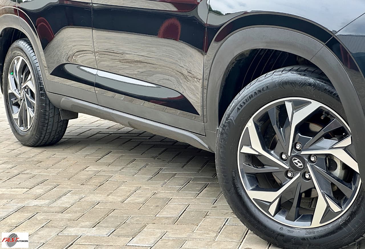 17 HYUNDAI CRETA STYLE 2022 HITAM KM 41RB B 1830 DKD