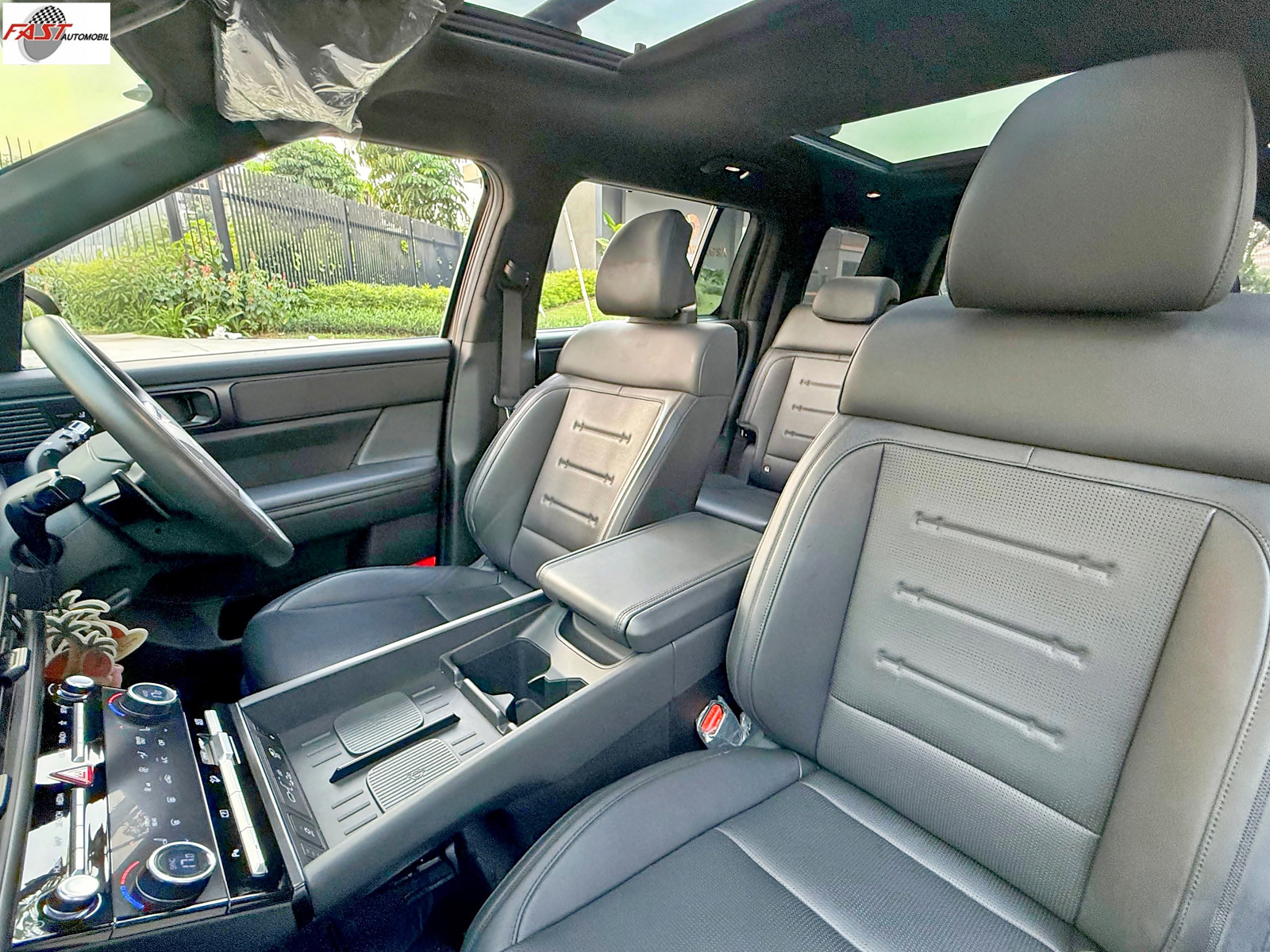 17 HYUNDAI SANTA FE 1.6 HYBRID CALLIGRAPHY 2024 KM.21RB HITAM B 1985 WCS