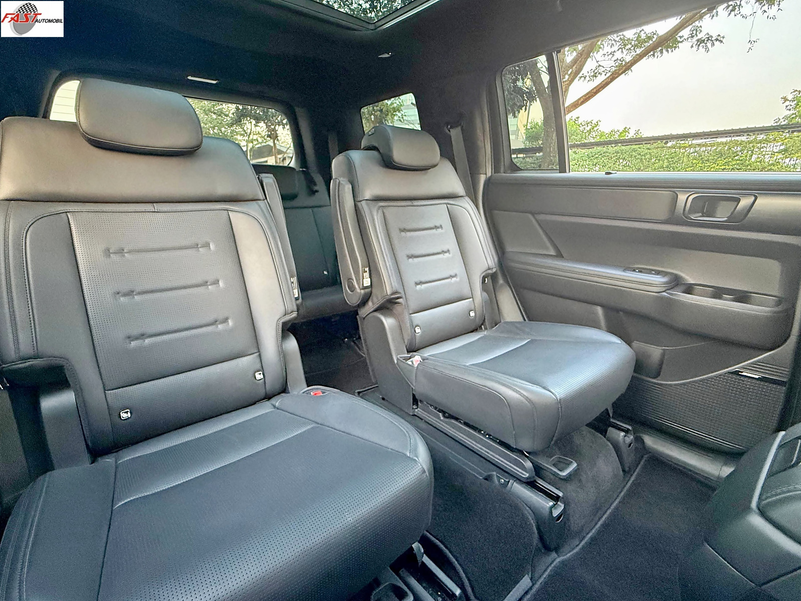 18 HYUNDAI SANTA FE 1.6 HYBRID CALLIGRAPHY 2024 KM.21RB HITAM B 1985 WCS