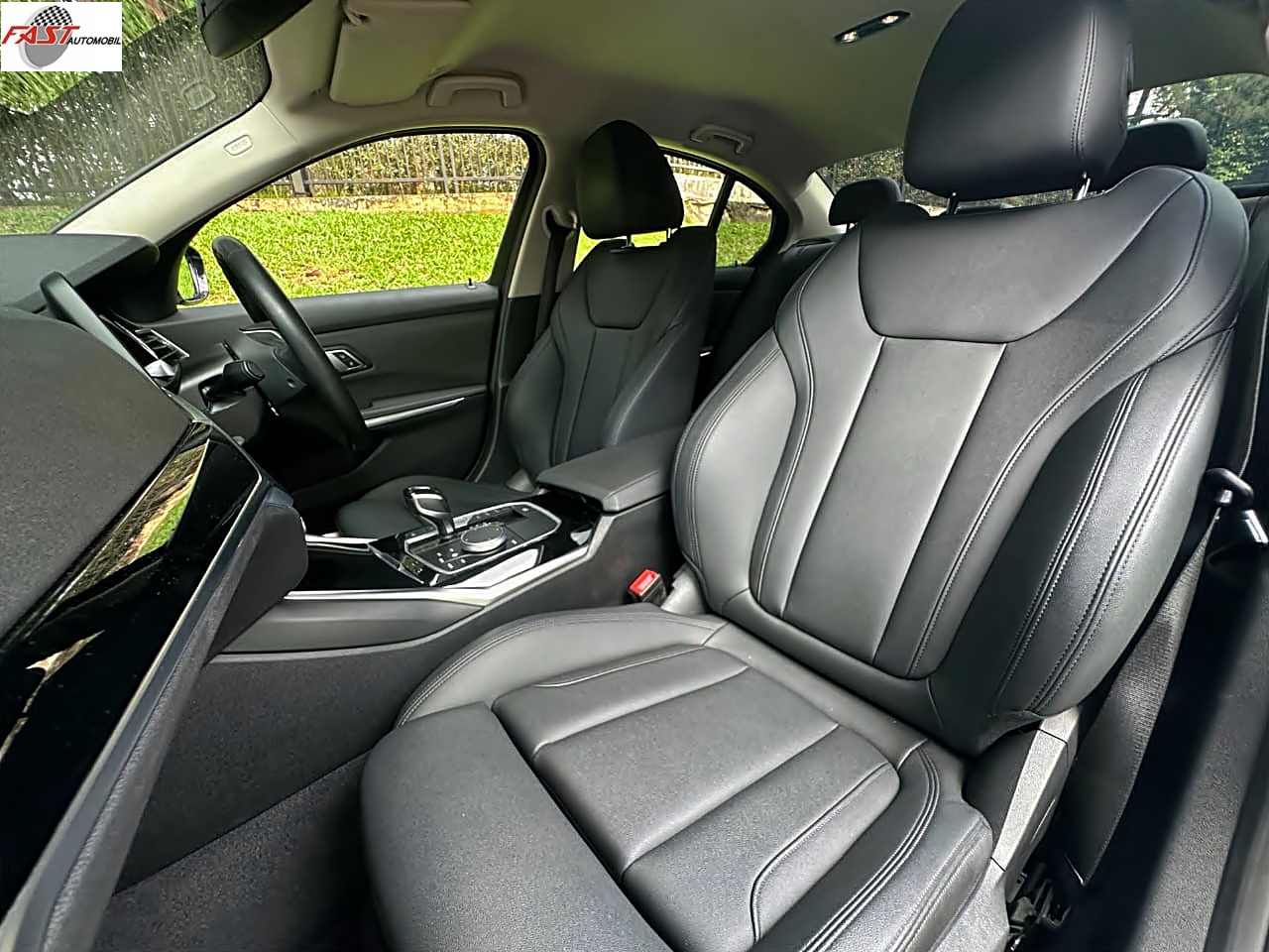 19 BMW 320i 2021 PUTIH B 1945 VO