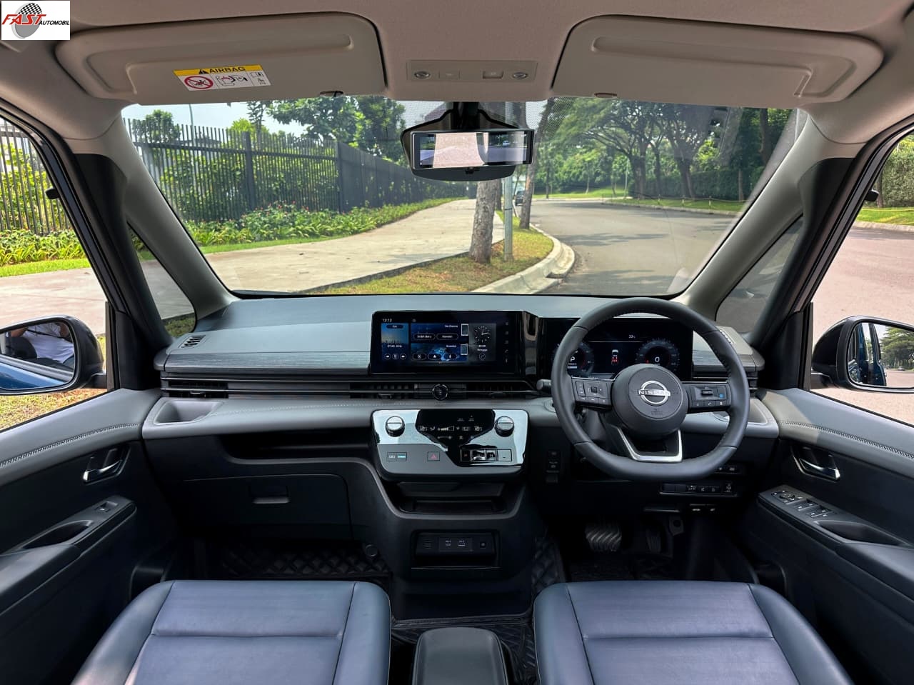 19 NISSAN SERENA HWS E-POWER 2025 1.4 TWO TONE AT KM.2RB BIRU F 1839 FCB