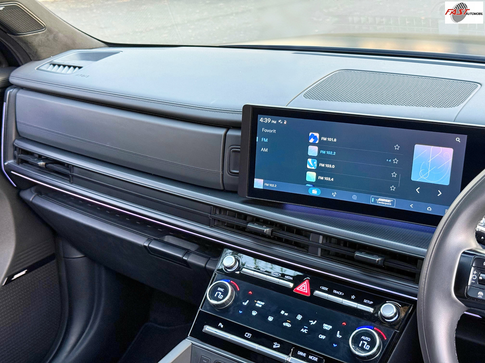 26 HYUNDAI SANTA FE 1.6 HYBRID CALLIGRAPHY 2024 KM.21RB HITAM B 1985 WCS