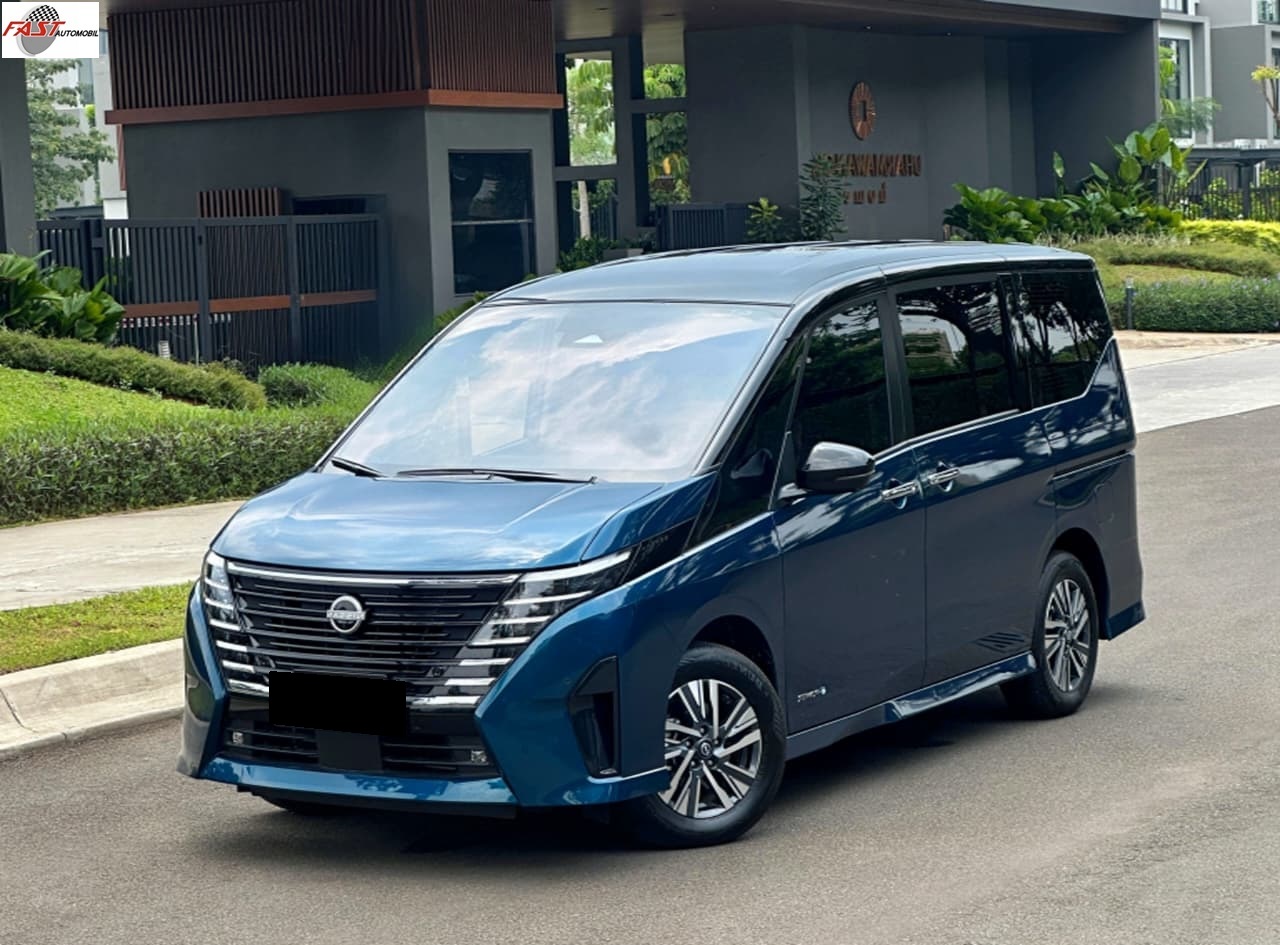 5 NISSAN SERENA HWS E-POWER 2025 1.4 TWO TONE AT KM.2RB BIRU F 1839 FCB