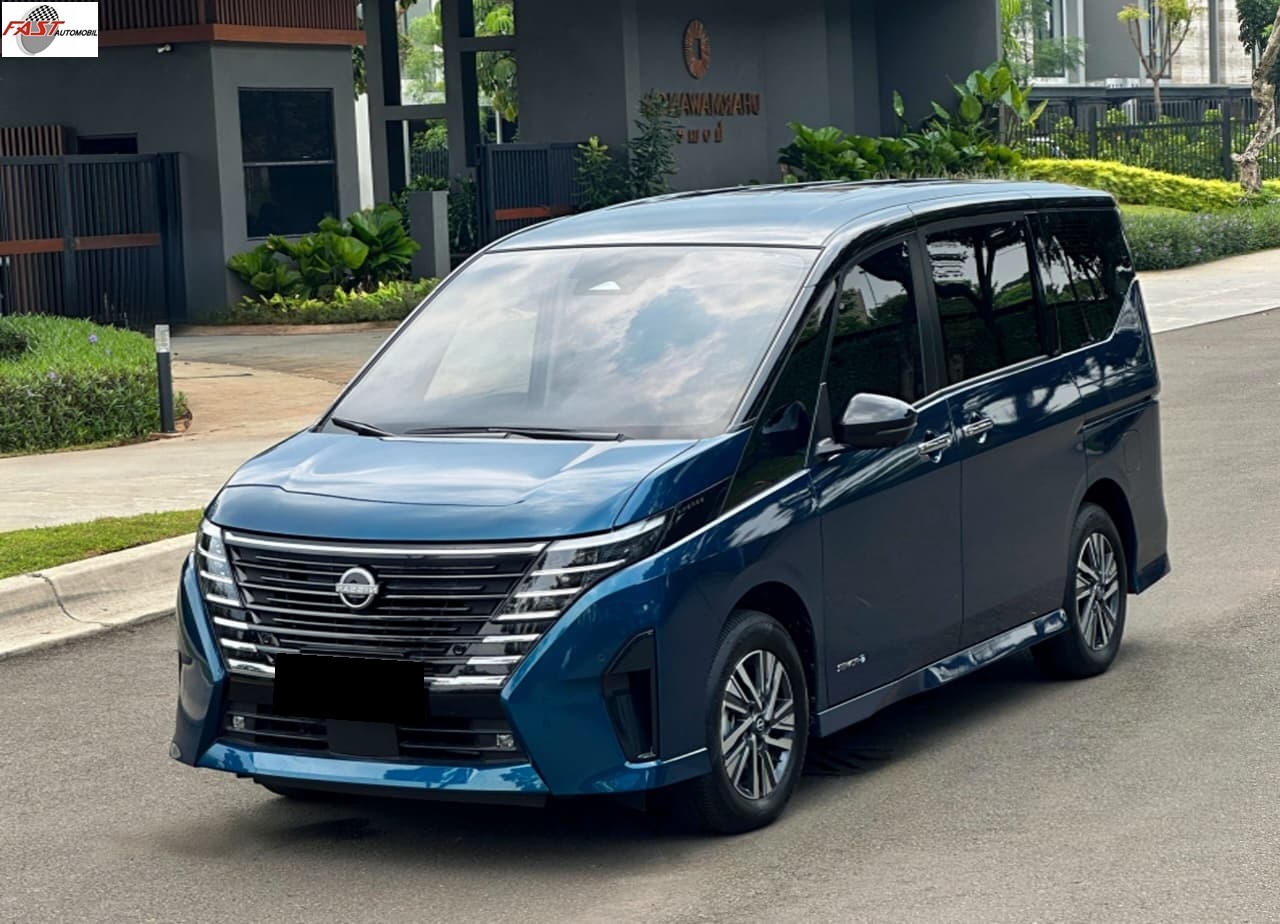 6 NISSAN SERENA HWS E-POWER 2025 1.4 TWO TONE AT KM.2RB BIRU F 1839 FCB