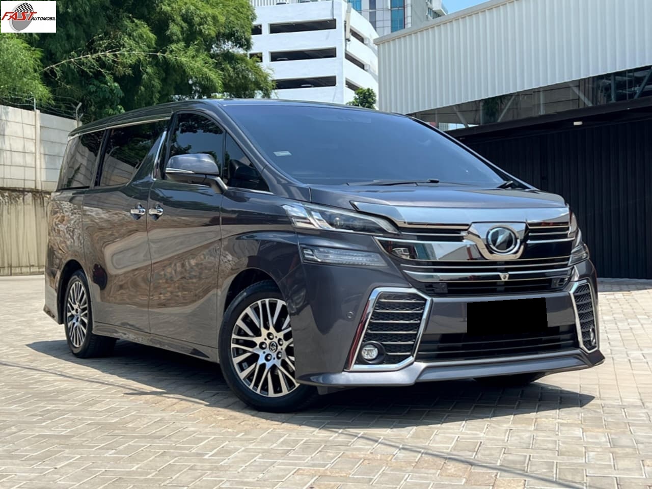 6 TOYOTA VELLFIRE ZG PREMSOUND 2015 KM.78RB GREY B 2450 STQ