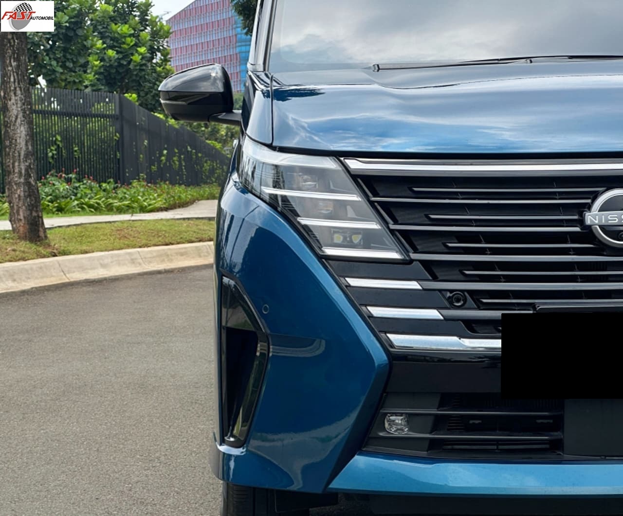 8 NISSAN SERENA HWS E-POWER 2025 1.4 TWO TONE AT KM.2RB BIRU F 1839 FCB