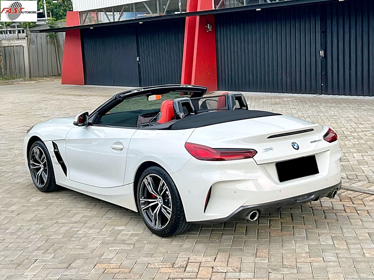 BMW Z4 PUTIH KM.4RB B 1813 KDZ 13