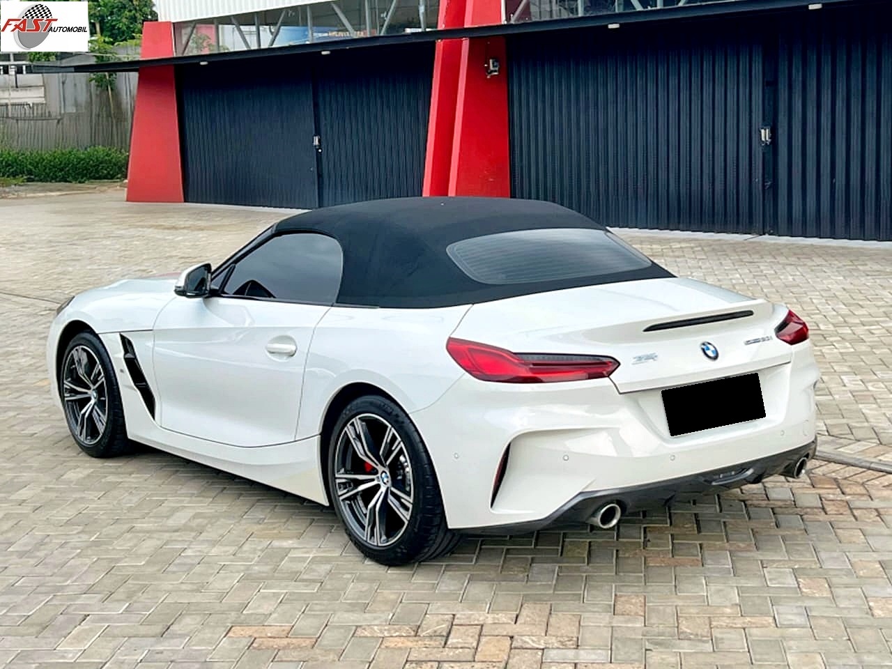 BMW Z4 PUTIH KM.4RB B 1813 KDZ 14