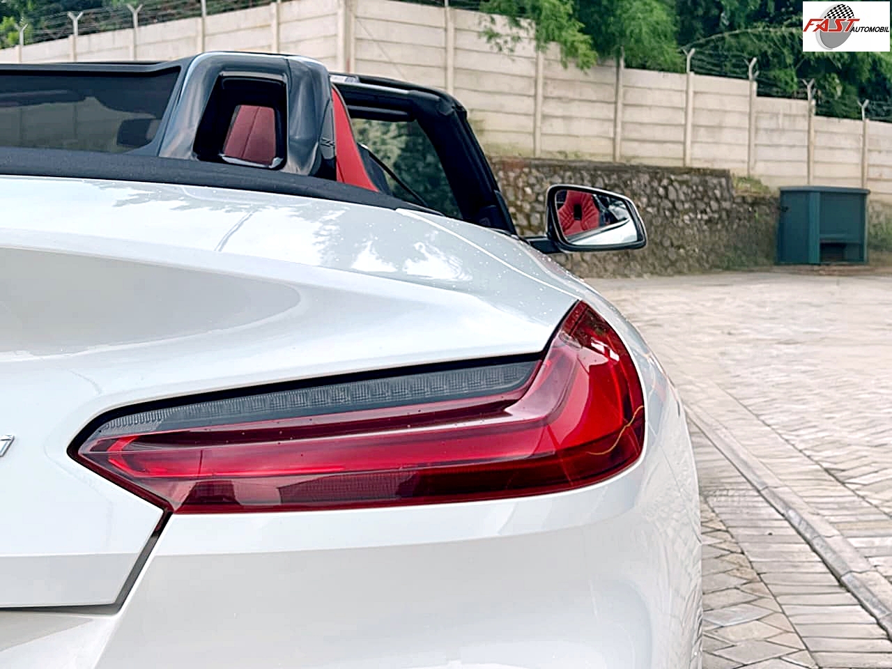 BMW Z4 PUTIH KM.4RB B 1813 KDZ 17