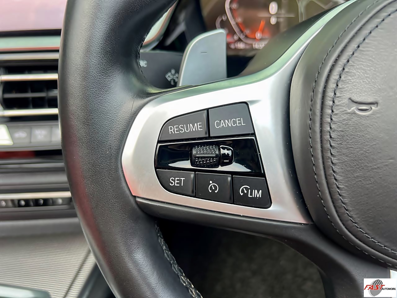 BMW Z4 PUTIH KM.4RB B 1813 KDZ 25