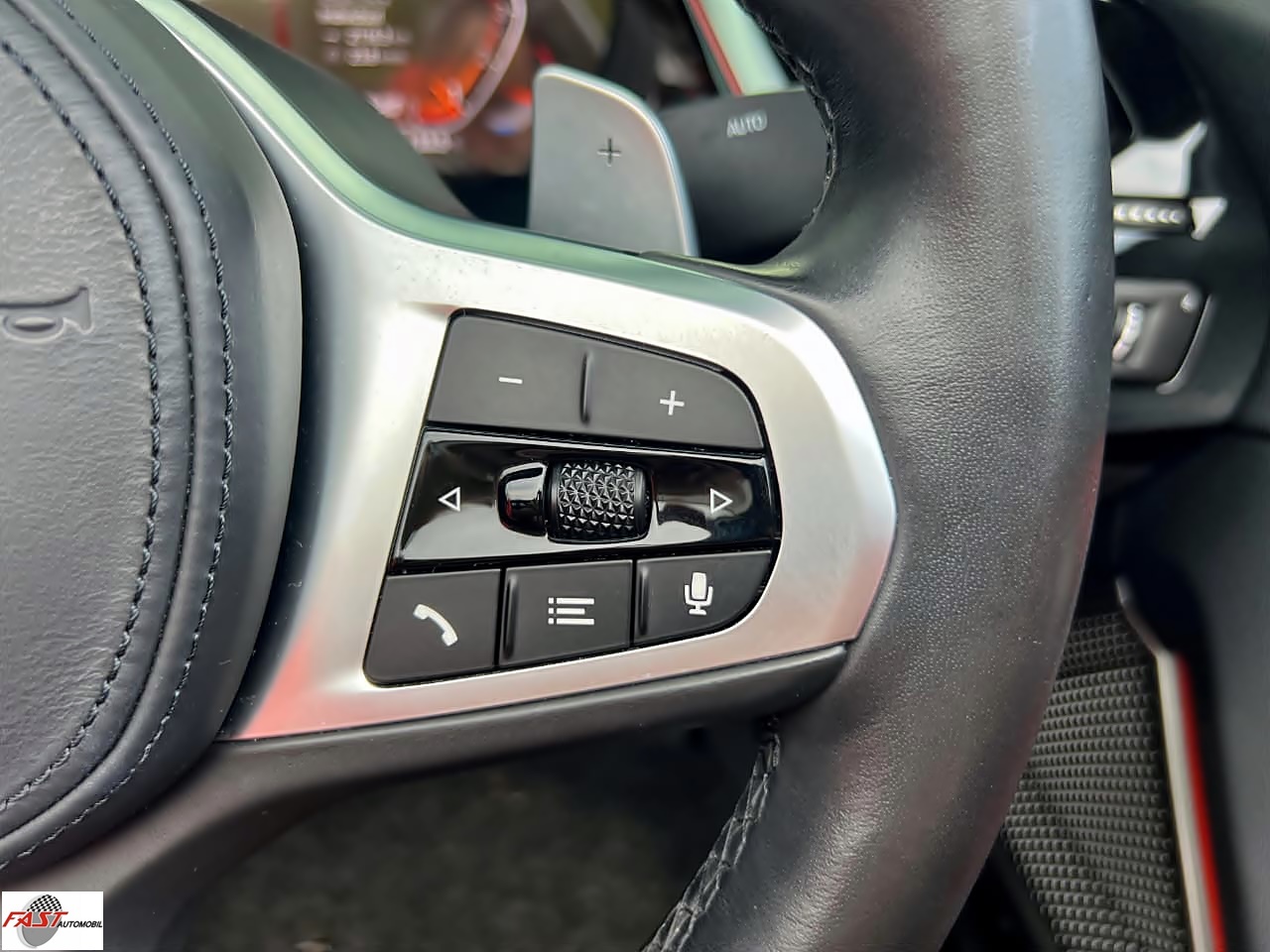 BMW Z4 PUTIH KM.4RB B 1813 KDZ 26