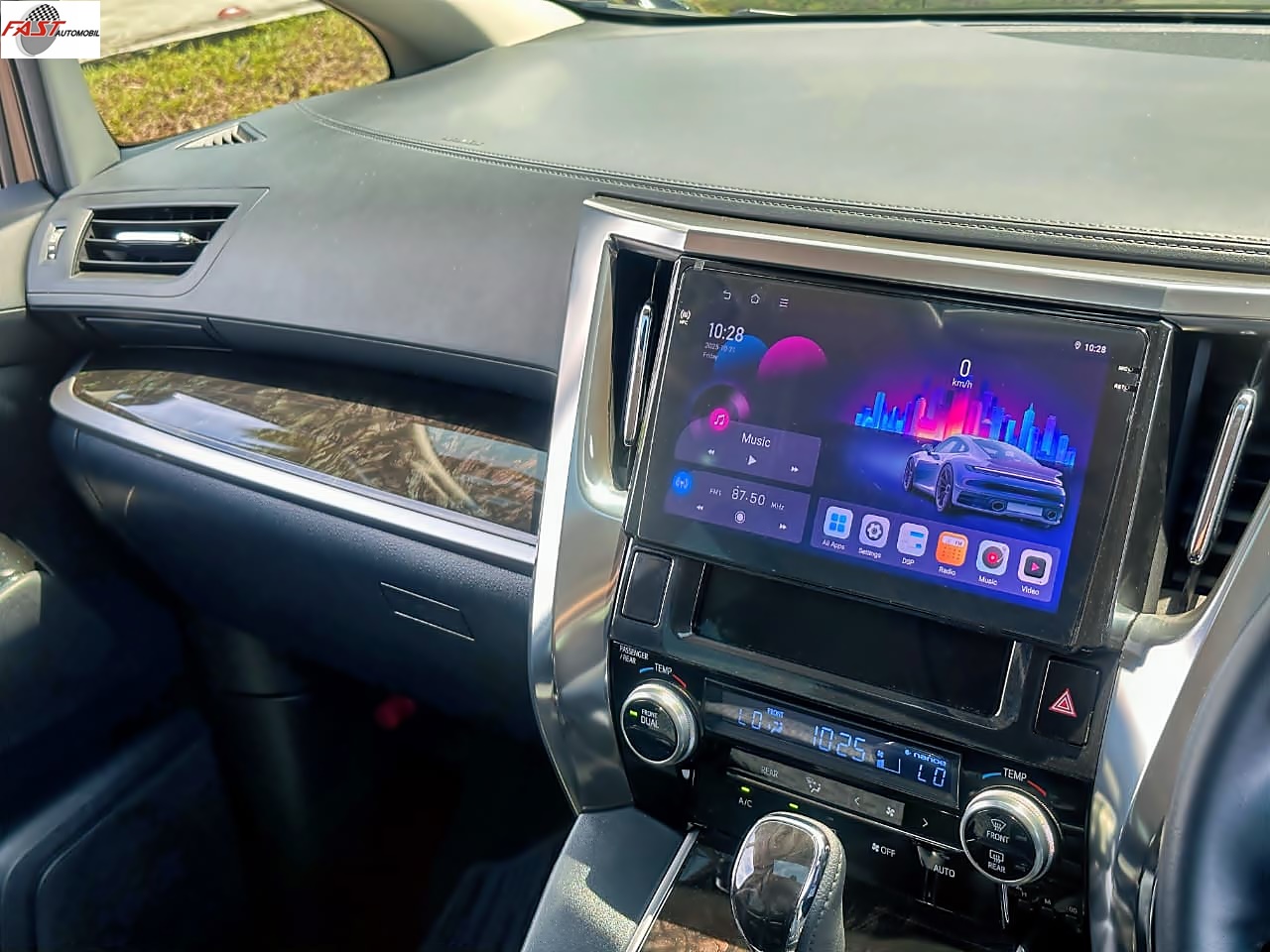 TOYOTA VELLFIRE Z 2015 HITAM KM 86RB L 1608 AAH 24