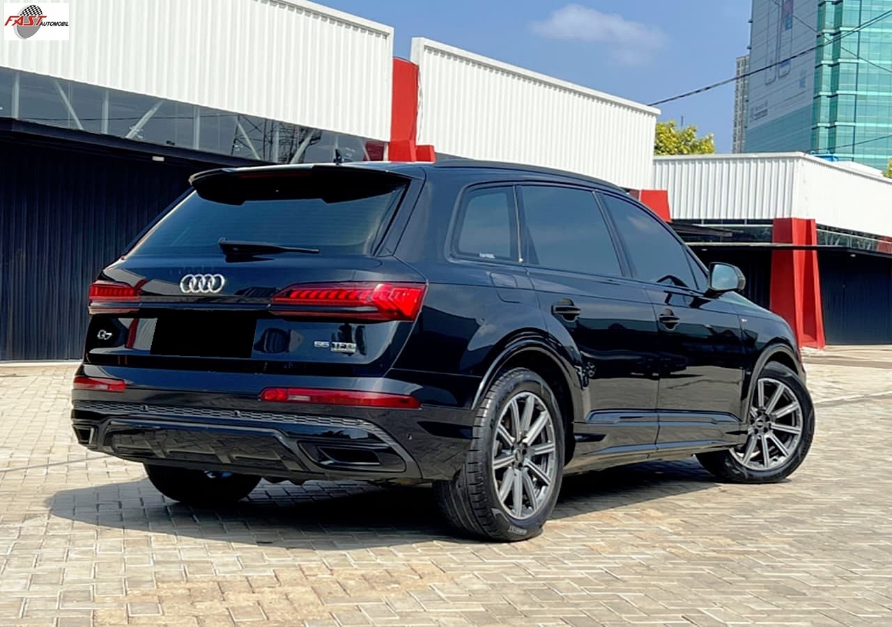 12 AUDI Q7 QUATTRO SLINE 3.0 TFSi FACELIFT 2023 2022 HITAM B 2612 BBS