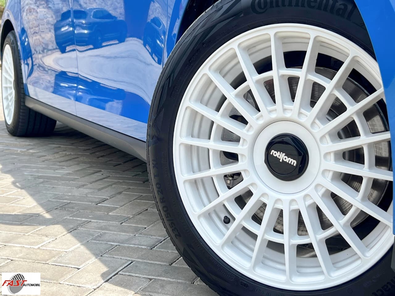 15 VOLKSWAGEN ID BUZZ LWB 20252026 KM.968 PERAK B 8 LUE