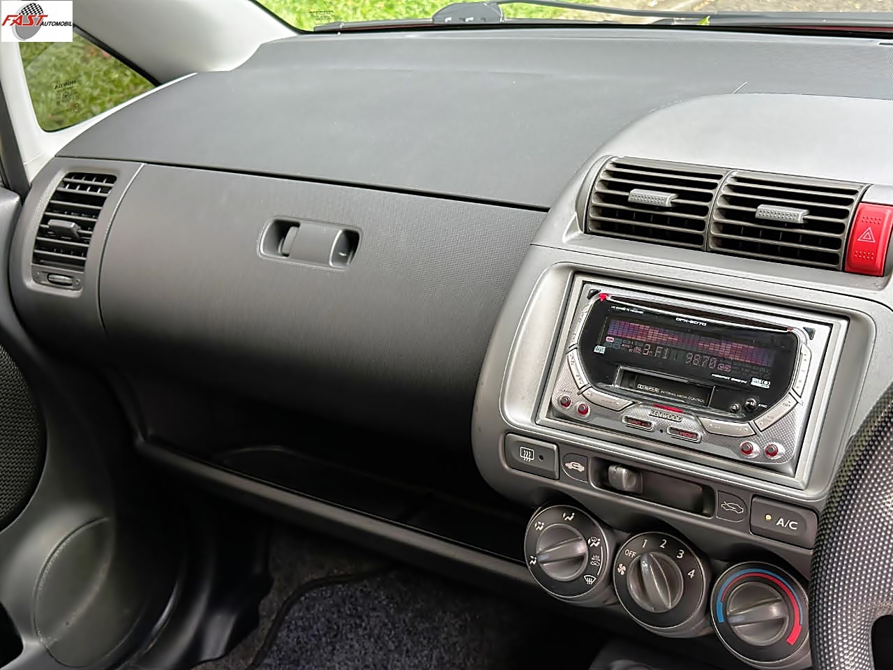 23 HONDA JAZZ 2006 1.5 IDSI FACELIFT MT 2006 SILVER B 2697 EVJ