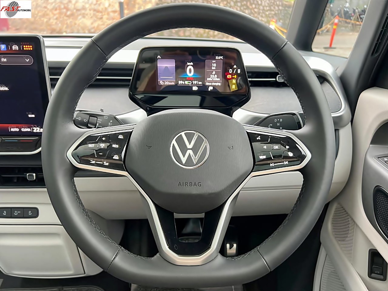 23 VOLKSWAGEN ID BUZZ LWB 20252026 KM.968 PERAK B 8 LUE