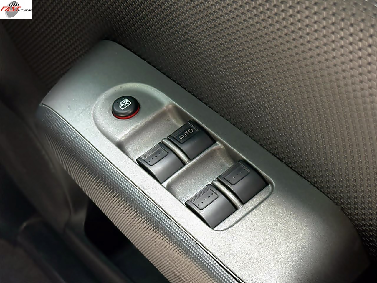 26 HONDA JAZZ 2006 1.5 IDSI FACELIFT MT 2006 SILVER B 2697 EVJ