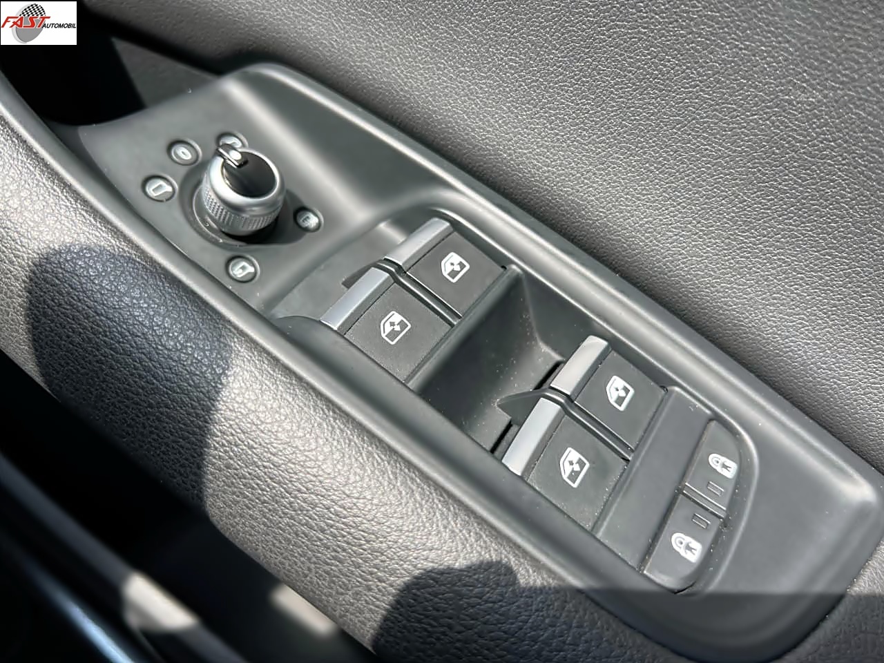 33 AUDI Q7 QUATTRO SLINE 3.0 TFSi FACELIFT 2023 2022 HITAM B 2612 BBS