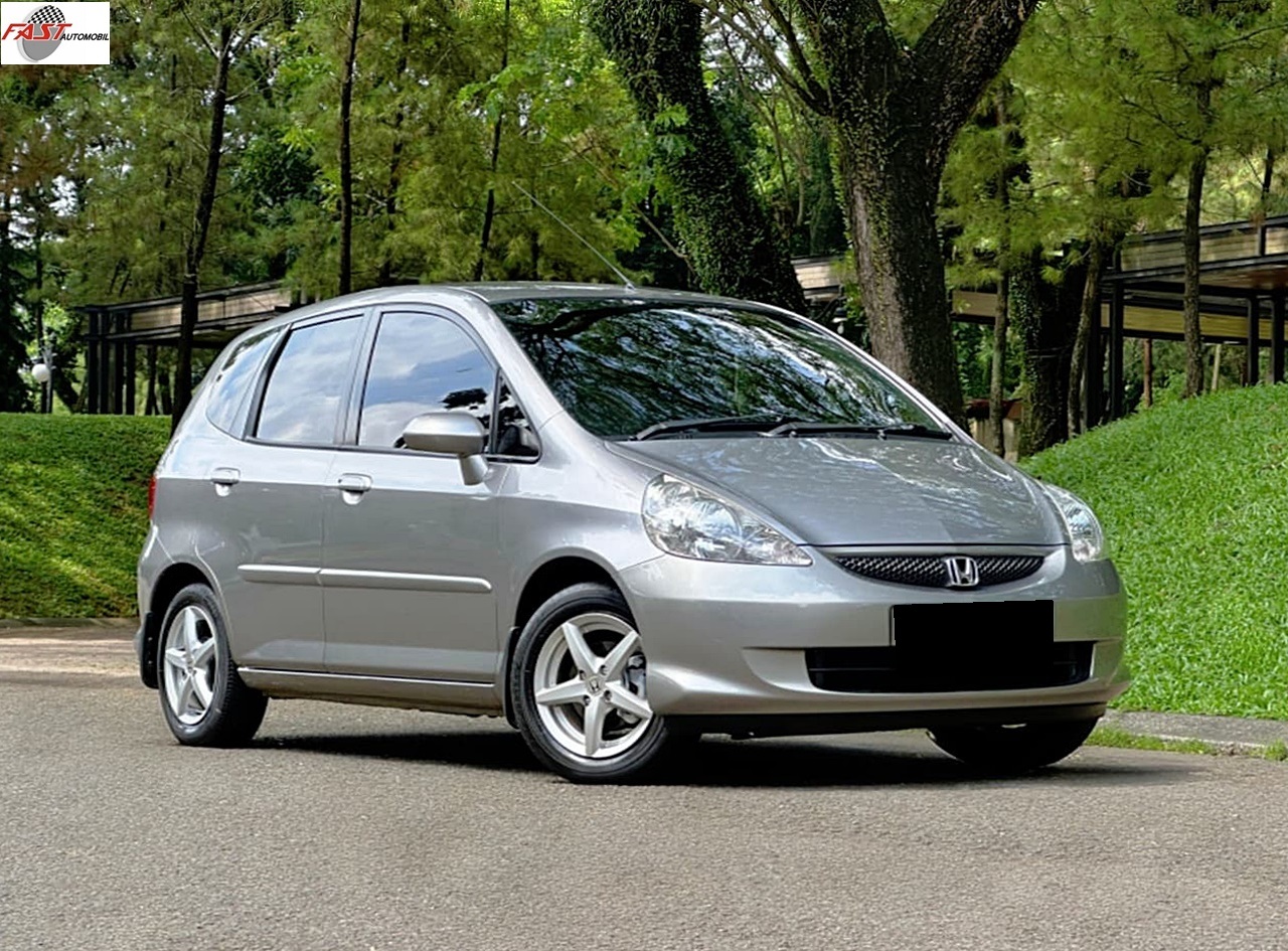 5 HONDA JAZZ 2006 1.5 IDSI FACELIFT MT 2006 SILVER B 2697 EVJ