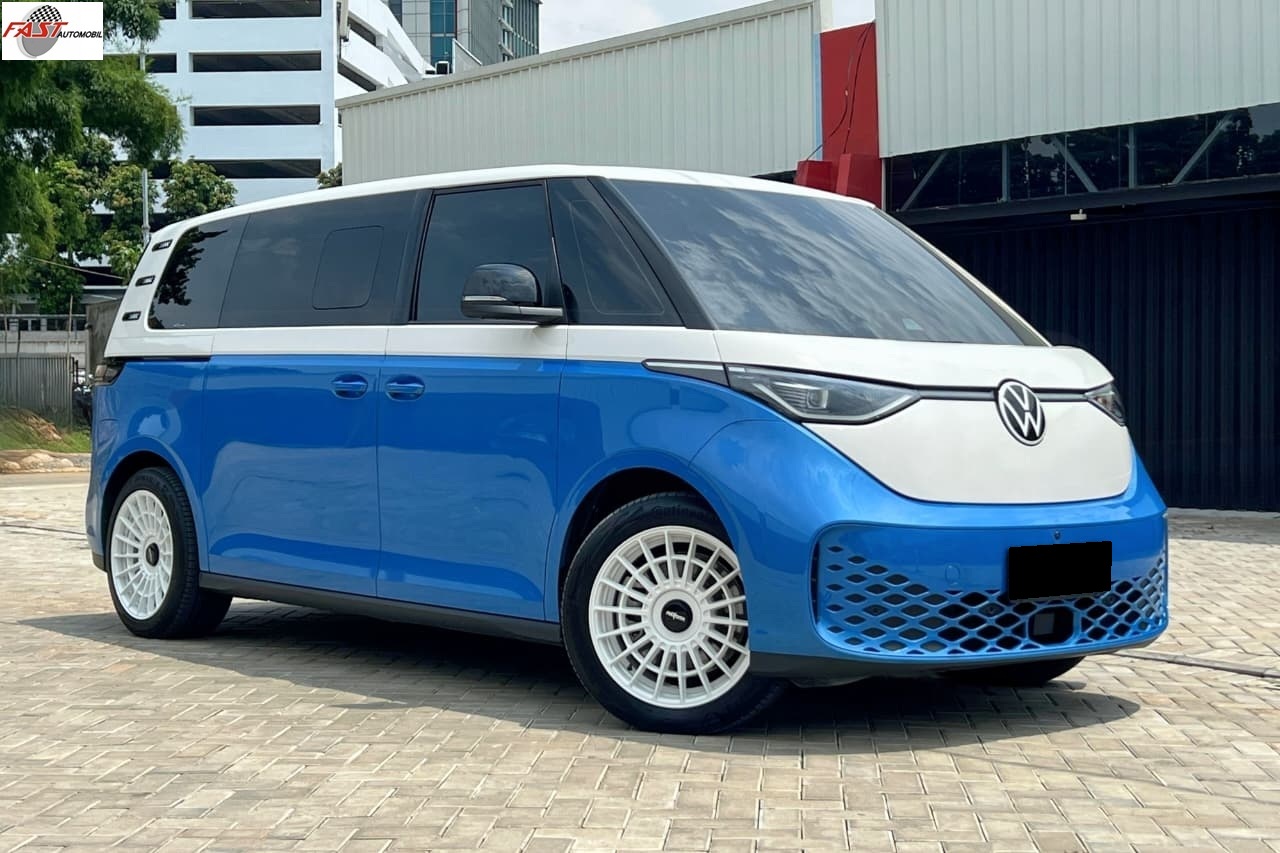 5 VOLKSWAGEN ID BUZZ LWB 20252026 KM.968 PERAK B 8 LUE