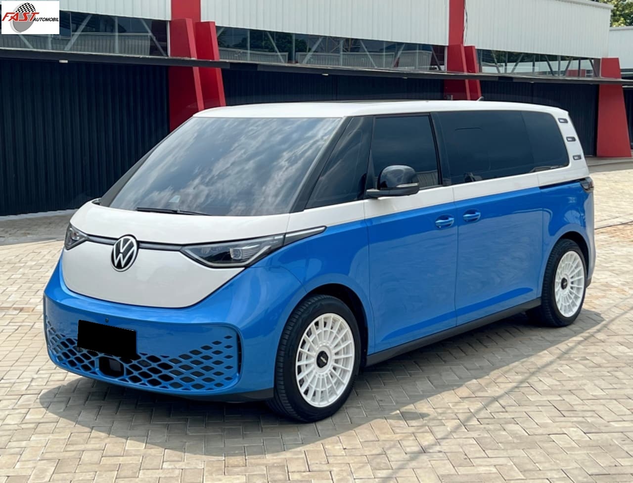 6 VOLKSWAGEN ID BUZZ LWB 20252026 KM.968 PERAK B 8 LUE