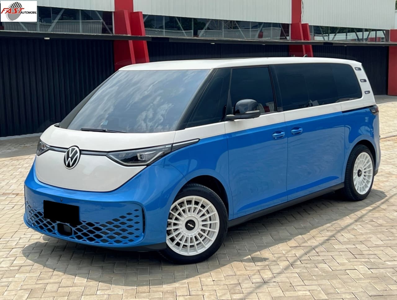 7 VOLKSWAGEN ID BUZZ LWB 20252026 KM.968 PERAK B 8 LUE